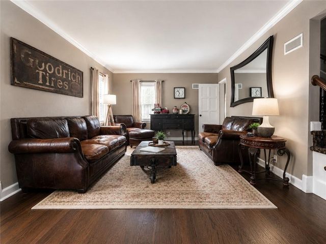 511 W North Avenue, Belton, MO 64012