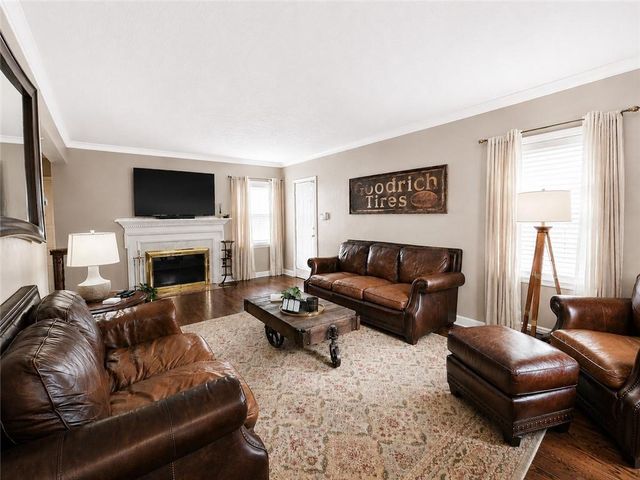511 W North Avenue, Belton, MO 64012