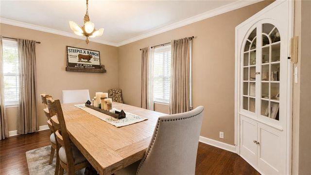 511 W North Avenue, Belton, MO 64012