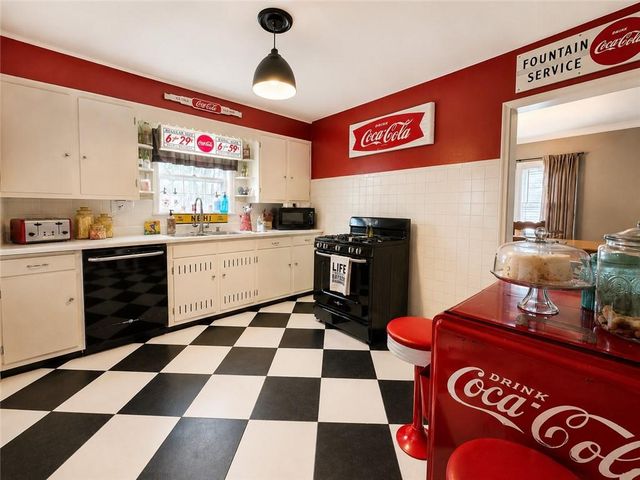 511 W North Avenue, Belton, MO 64012