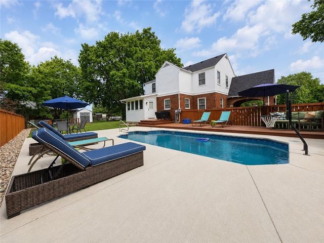 511 W North Avenue, Belton, MO 64012