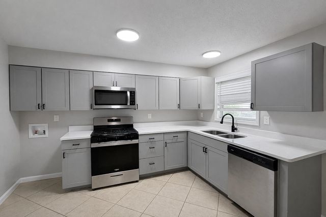 4174 HOBSON RD, Memphis, TN 38128