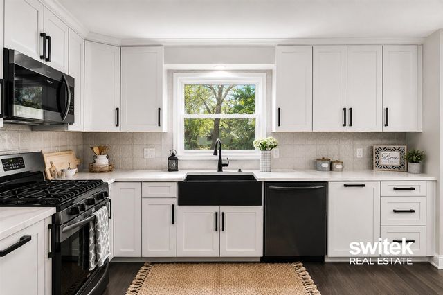 5549 Birchview Drive, Kentwood, MI 49508
