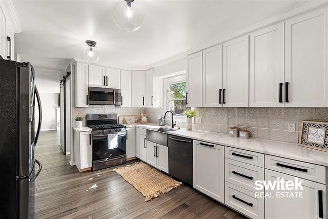 5549 Birchview Drive, Kentwood, MI 49508