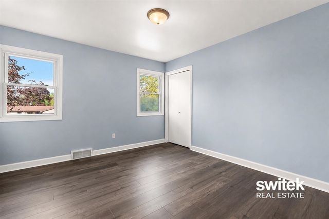 5549 Birchview Drive, Kentwood, MI 49508