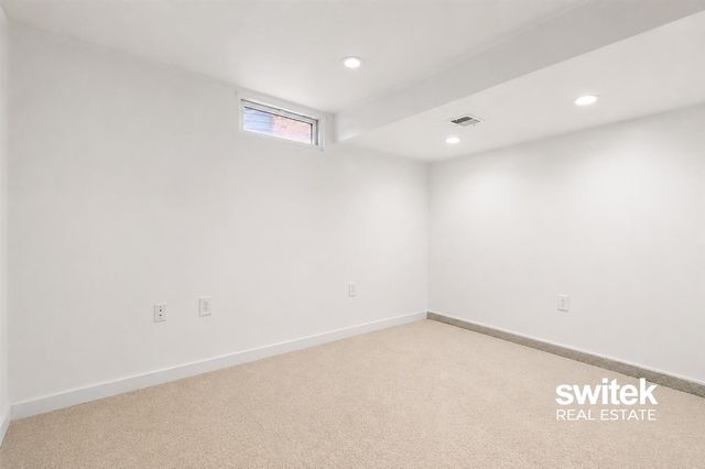 5549 Birchview Drive, Kentwood, MI 49508