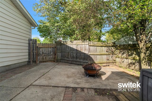 5549 Birchview Drive, Kentwood, MI 49508