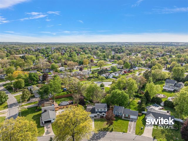 5549 Birchview Drive, Kentwood, MI 49508