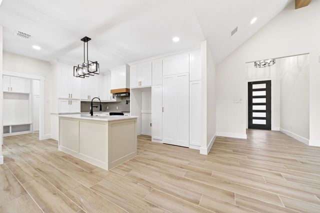 120 Springwood Road, Enchanted Oaks, TX 75156