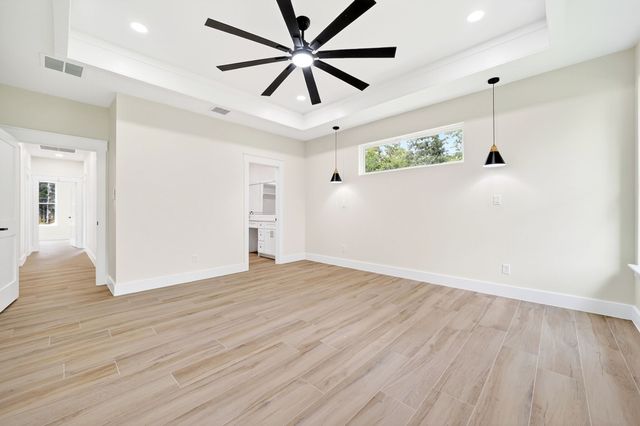 120 Springwood Road, Enchanted Oaks, TX 75156