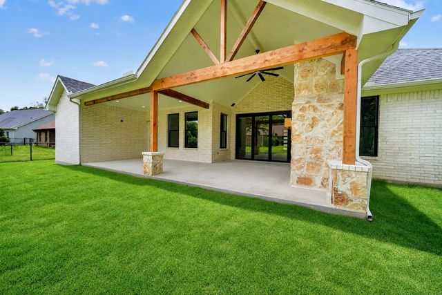 120 Springwood Road, Enchanted Oaks, TX 75156