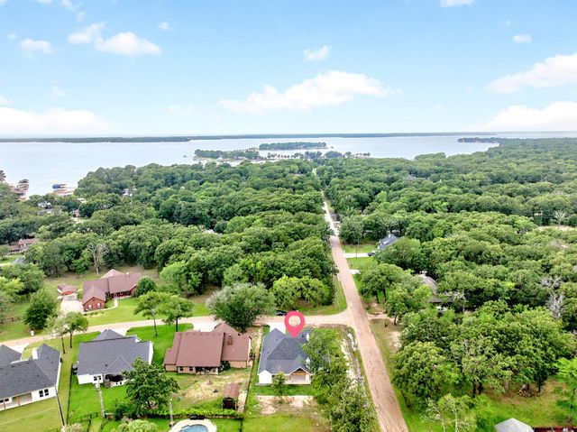 120 Springwood Road, Enchanted Oaks, TX 75156