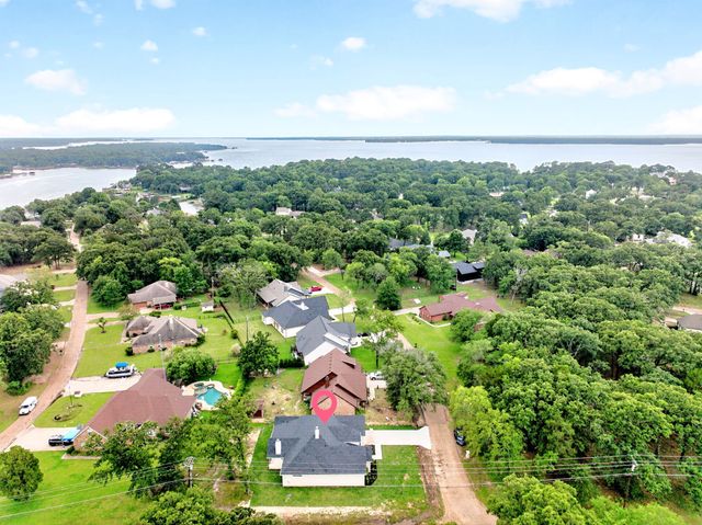120 Springwood Road, Enchanted Oaks, TX 75156