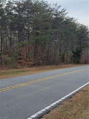 1788 Bowen Road, Pinnacle, NC 27043