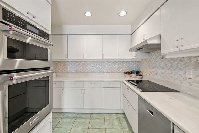 85 Algonquin Road 85, Newton, MA 02467