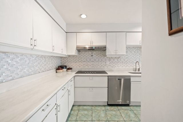 85 Algonquin Road 85, Newton, MA 02467
