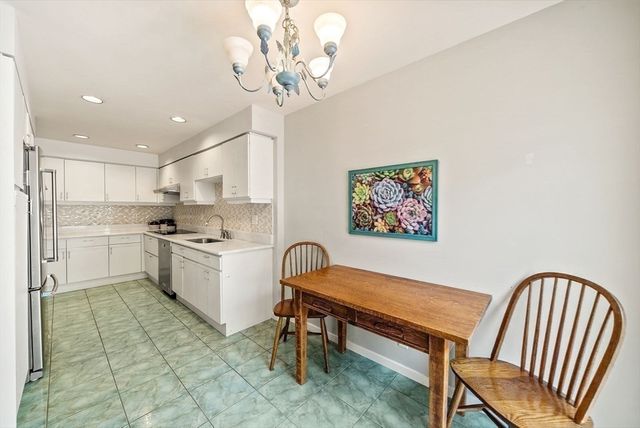 85 Algonquin Road 85, Newton, MA 02467
