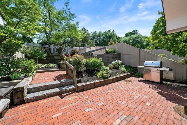 85 Algonquin Road 85, Newton, MA 02467