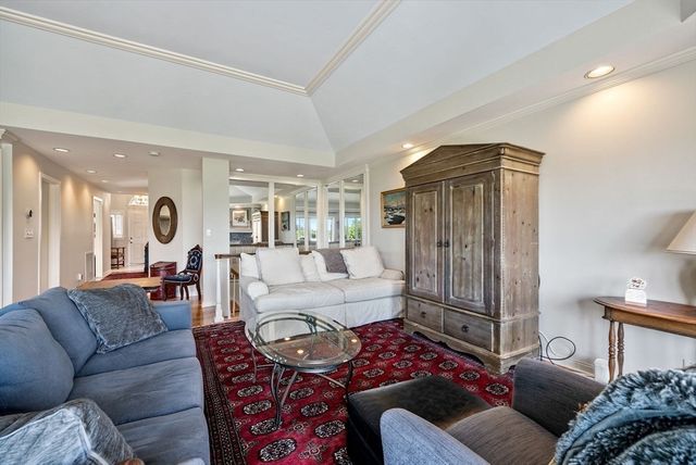 85 Algonquin Road 85, Newton, MA 02467