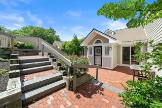 85 Algonquin Road 85, Newton, MA 02467