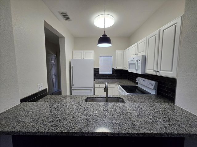 4551 NW 49TH STREET 104, Gainesville, FL 32606