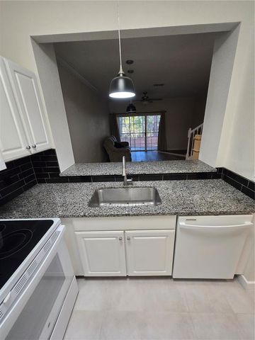 4551 NW 49TH STREET 104, Gainesville, FL 32606