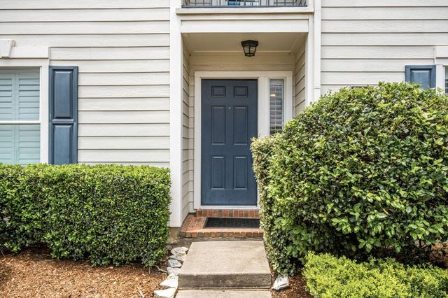 934 W Heights Hollow Lane, Houston, TX 77007