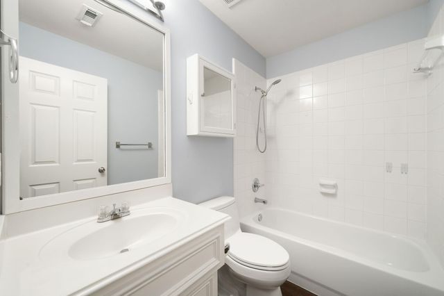 934 W Heights Hollow Lane, Houston, TX 77007