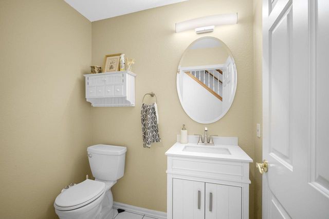 5770 Golden Rain LANE, New Berlin, WI 53151