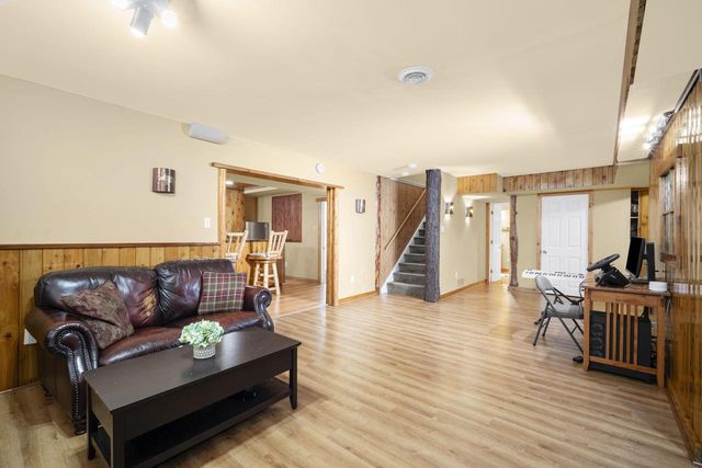 5770 Golden Rain LANE, New Berlin, WI 53151
