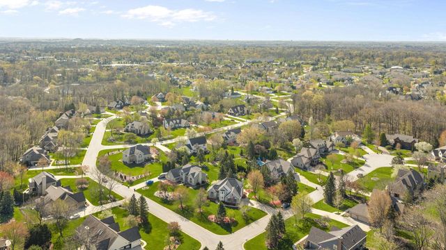 5770 Golden Rain LANE, New Berlin, WI 53151