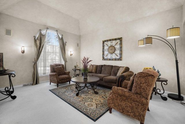 5770 Golden Rain LANE, New Berlin, WI 53151