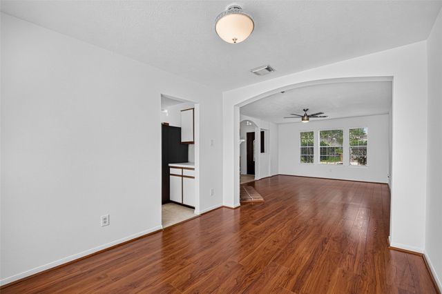 1806 Oak Ridge Drive, Kemah, TX 77565