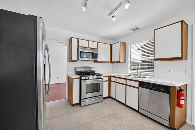 1806 Oak Ridge Drive, Kemah, TX 77565
