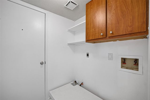 1806 Oak Ridge Drive, Kemah, TX 77565