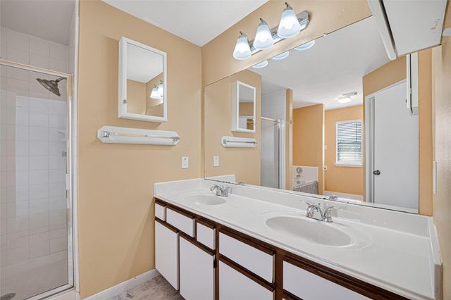 1806 Oak Ridge Drive, Kemah, TX 77565
