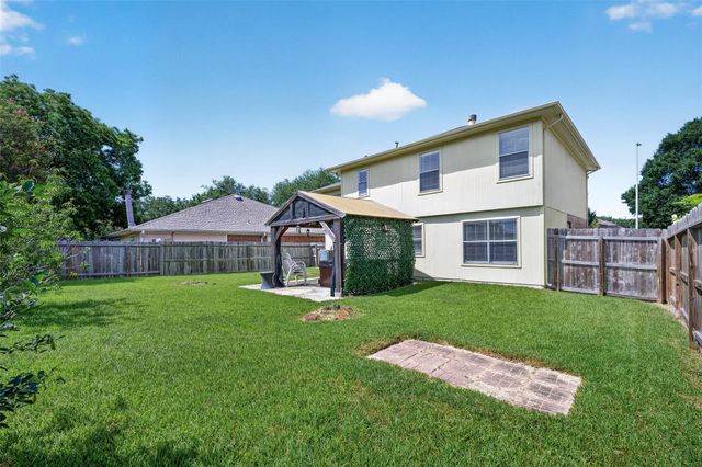 1806 Oak Ridge Drive, Kemah, TX 77565