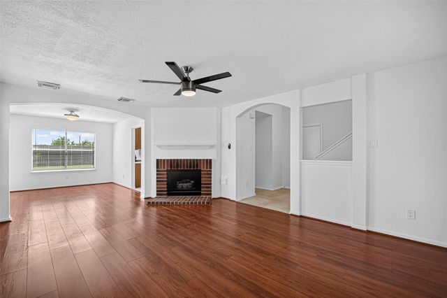 1806 Oak Ridge Drive, Kemah, TX 77565