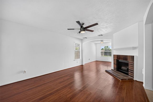 1806 Oak Ridge Drive, Kemah, TX 77565