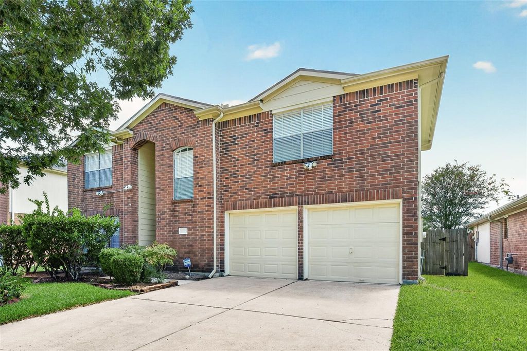 1806 Oak Ridge Drive, Kemah, TX 77565