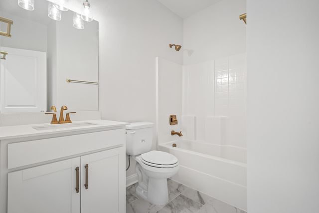 1819 Ableson Way, Columbia, TN 38401