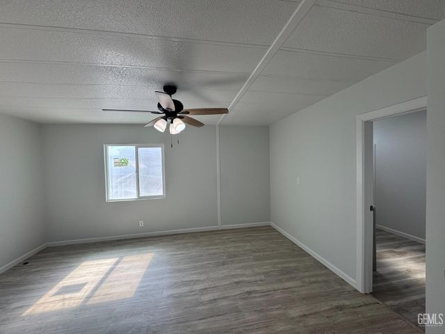 3535 Stine Road 48, Bakersfield, CA 93307