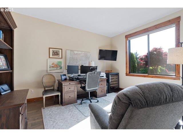 2760 RIDGE Ln, West Linn, OR 97068