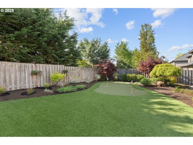 2760 RIDGE Ln, West Linn, OR 97068