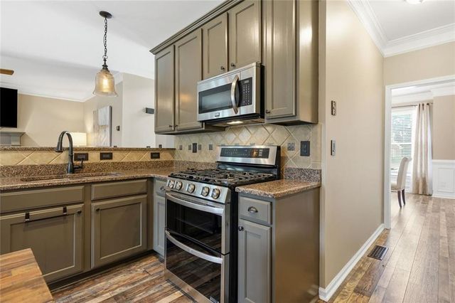 5437 Blue Cedar Drive, Sugar Hill, GA 30518
