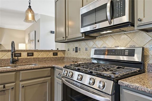 5437 Blue Cedar Drive, Sugar Hill, GA 30518