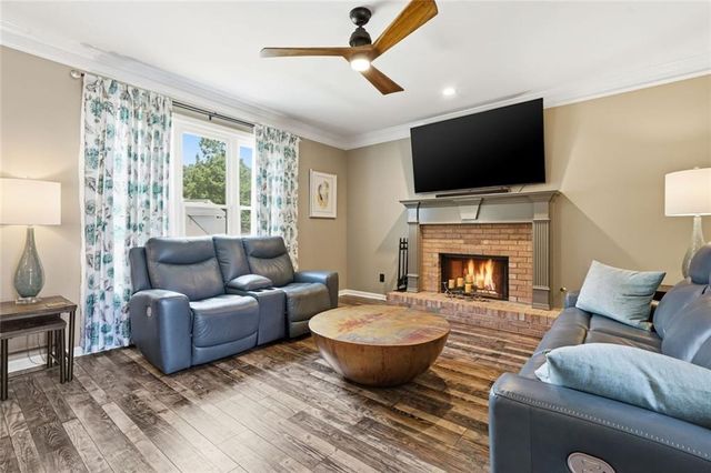 5437 Blue Cedar Drive, Sugar Hill, GA 30518