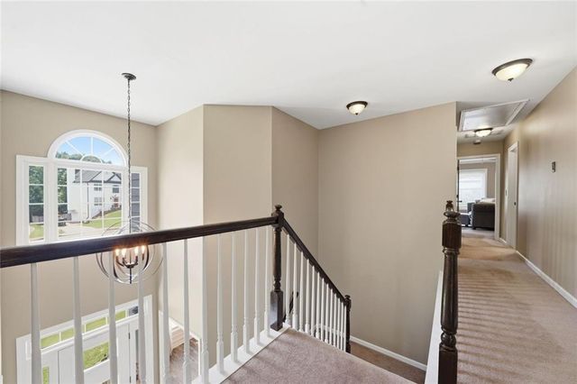 5437 Blue Cedar Drive, Sugar Hill, GA 30518