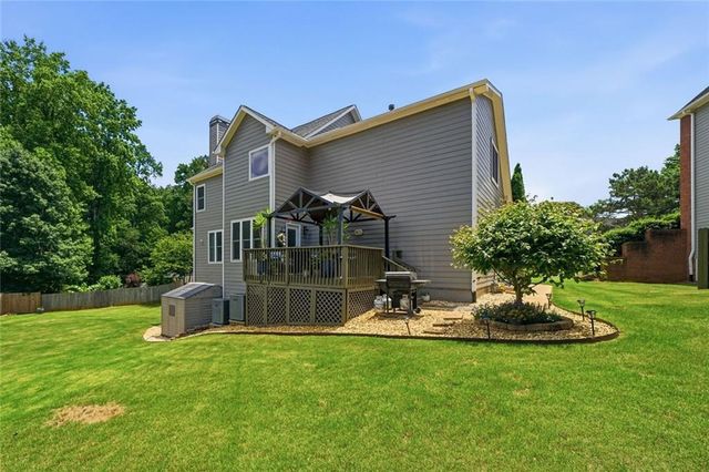 5437 Blue Cedar Drive, Sugar Hill, GA 30518