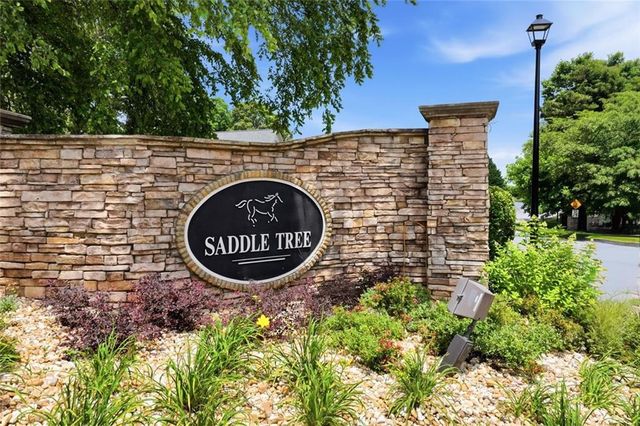 5437 Blue Cedar Drive, Sugar Hill, GA 30518
